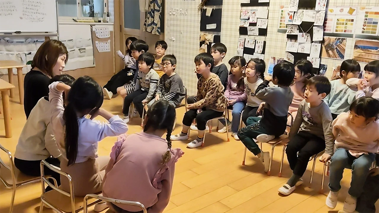 寝屋川市エージェンシー　「どっちどっち」サンタさんは神さまか、神さまじゃないか？